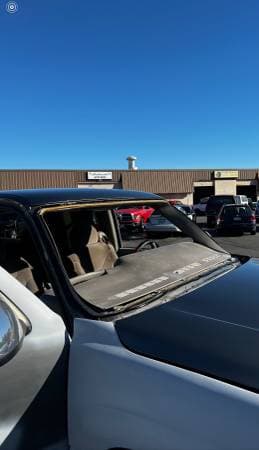 Side window glass replacement — precision fitment on SUV