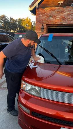 Completed auto glass service — customer satisfaction guaranteed